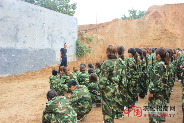 �F���Ҫ��I���񣬳ɹ��x���_��ʯ