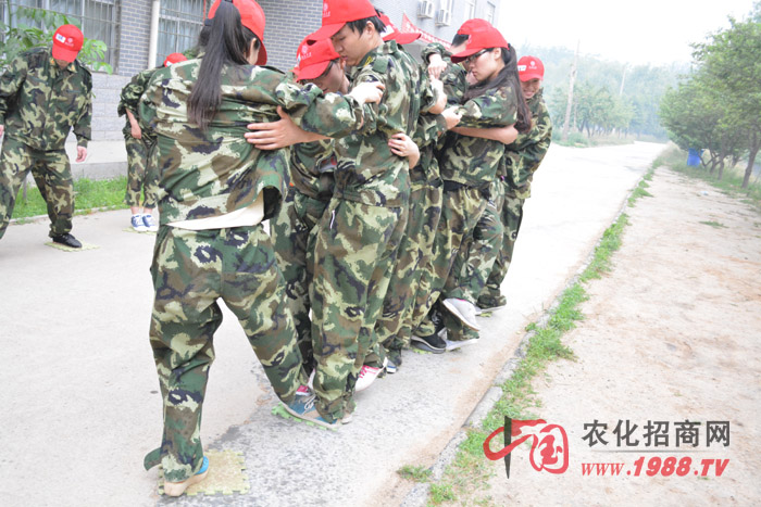 ͨ�^(gu��)�M�Ɂ��R�d���Α������������҂�?c��)���?du��)ͻ�����(l��i)�����y�r(sh��)���҂�Ҫ�������o