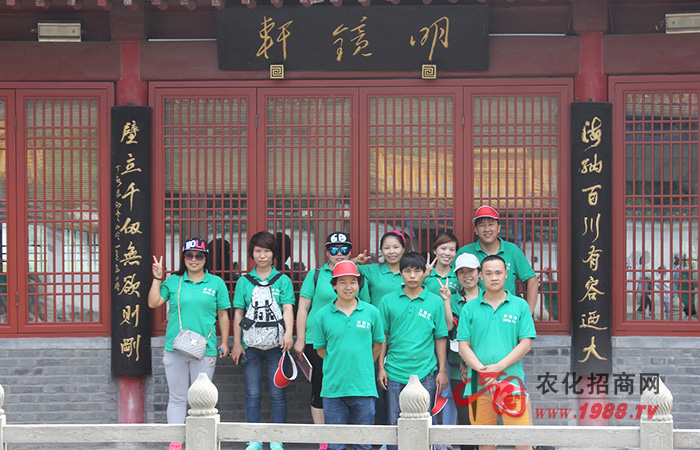 ������;��������