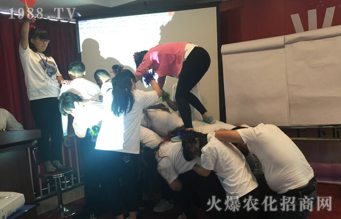 �����Z(y��)�Եľ��� �Є�(d��ng)�İ�����