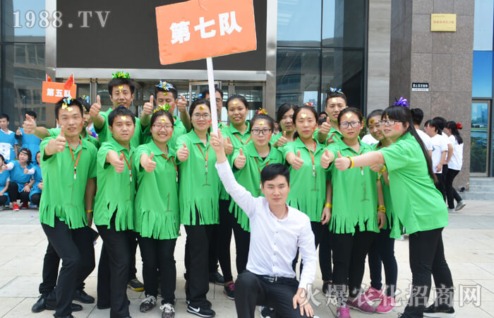 �J(r��n)����Ѩ���ڸж��г��L