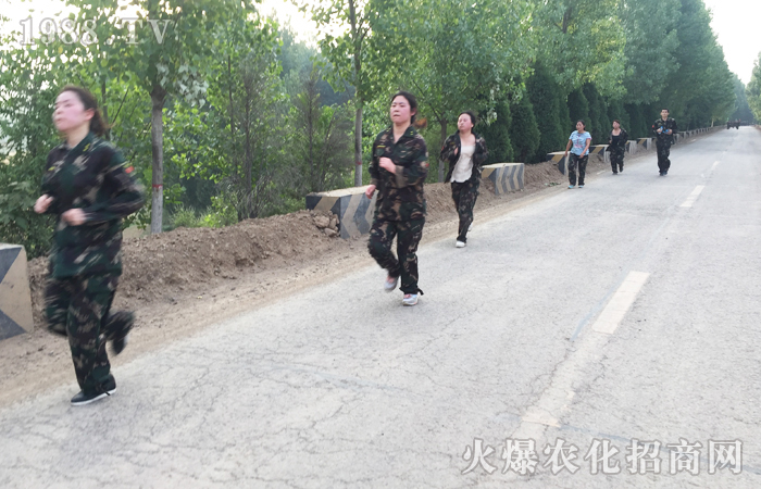 �����X����ͻ������