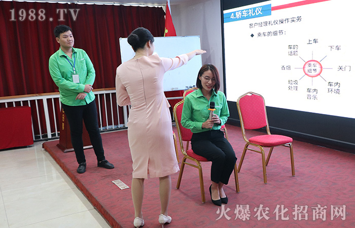 �W(xu��)��(x��)�Y�x����������