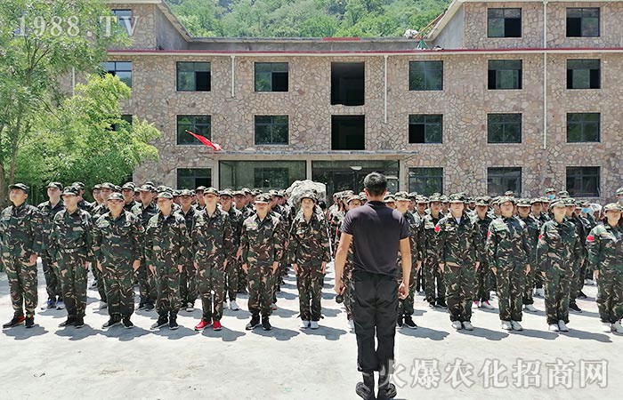 團結一心，眾志成城