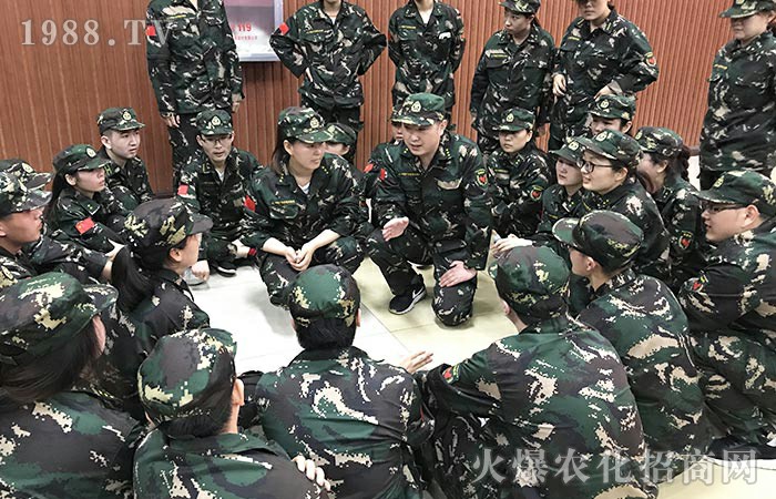 人生悠悠，道阻且長(zhǎng)