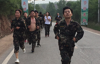 真真正正去走，一步一個(gè)腳印去量！