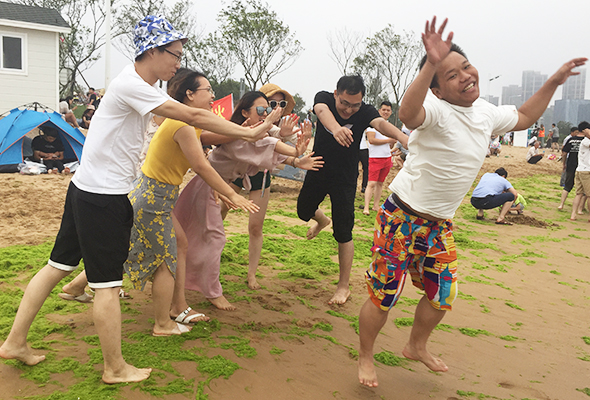 �t�߾G��(sh��)���̺��{(l��n)�����𱬾W(w��ng)ȫ�w�T���ഺ�w�P(y��ng)������(m��ng)���u��